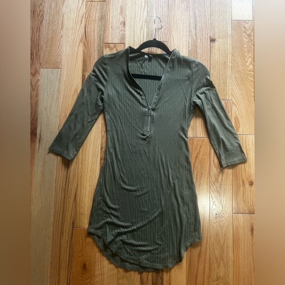 army green zip up t shirt dress